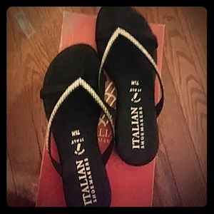 Brand new in box itailian shoemakers flipflops